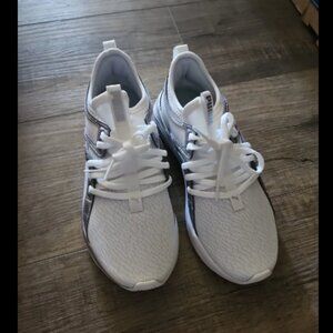 Puma softride Sophia animal sneakers size 6.5